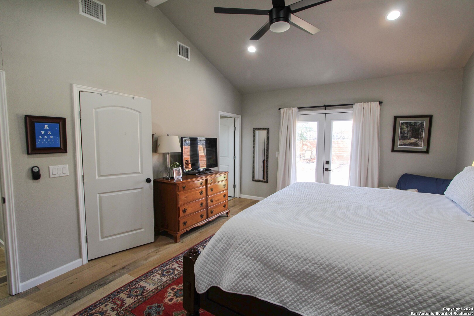 711 W Lullwood Avenue San Antonio TX 78212