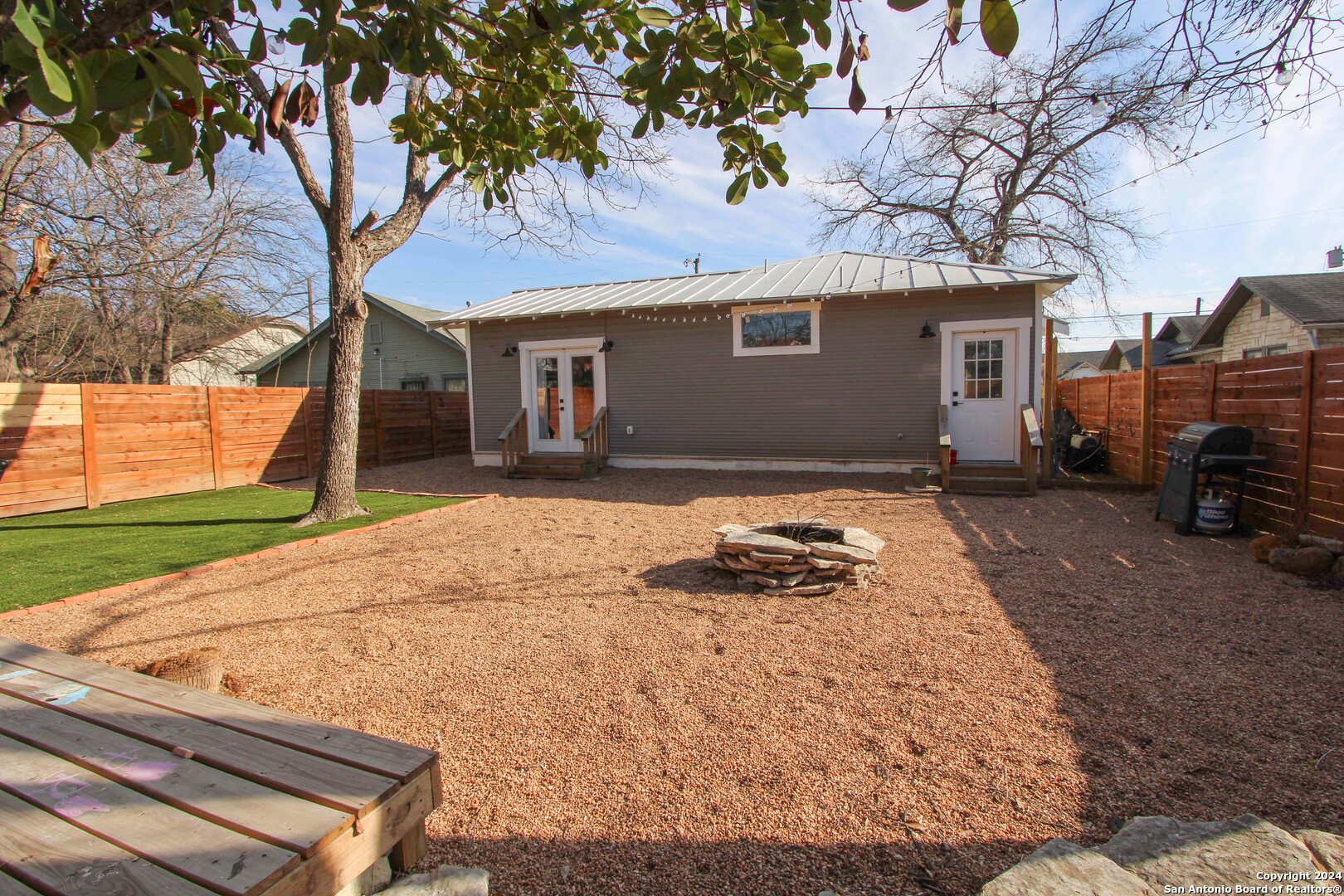 711 W Lullwood Avenue San Antonio TX 78212