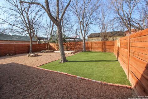 711 W Lullwood Avenue San Antonio TX 78212