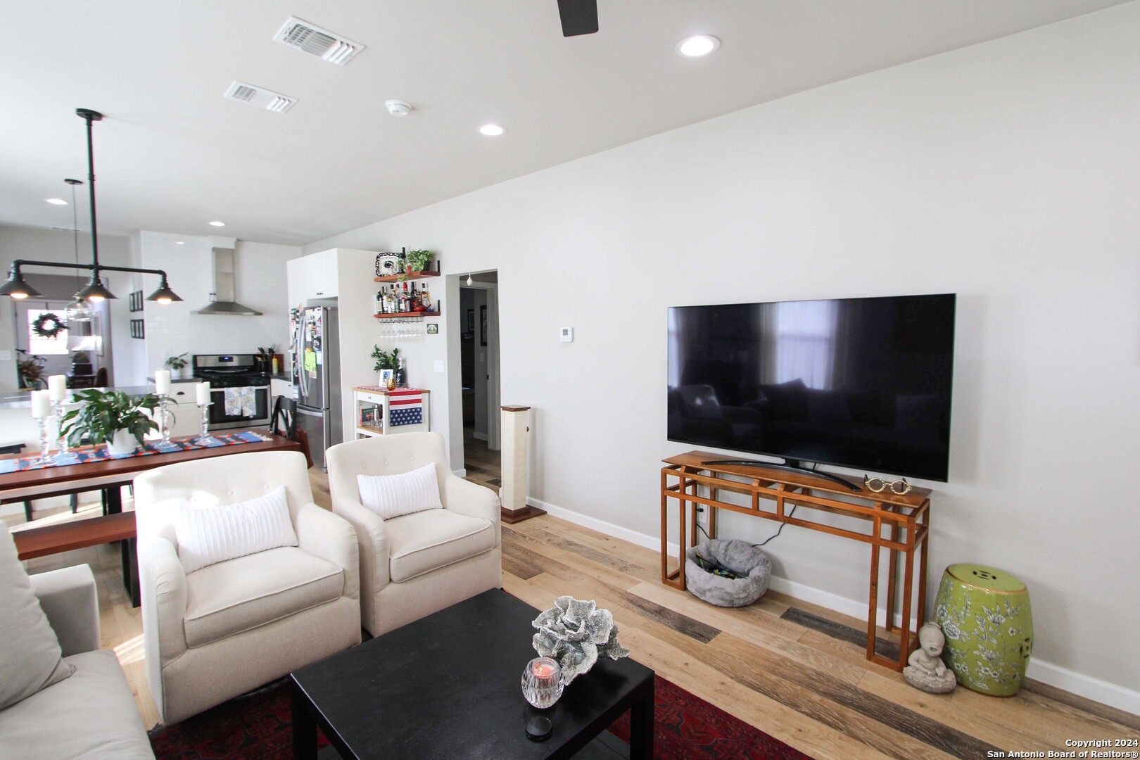711 W Lullwood Avenue San Antonio TX 78212