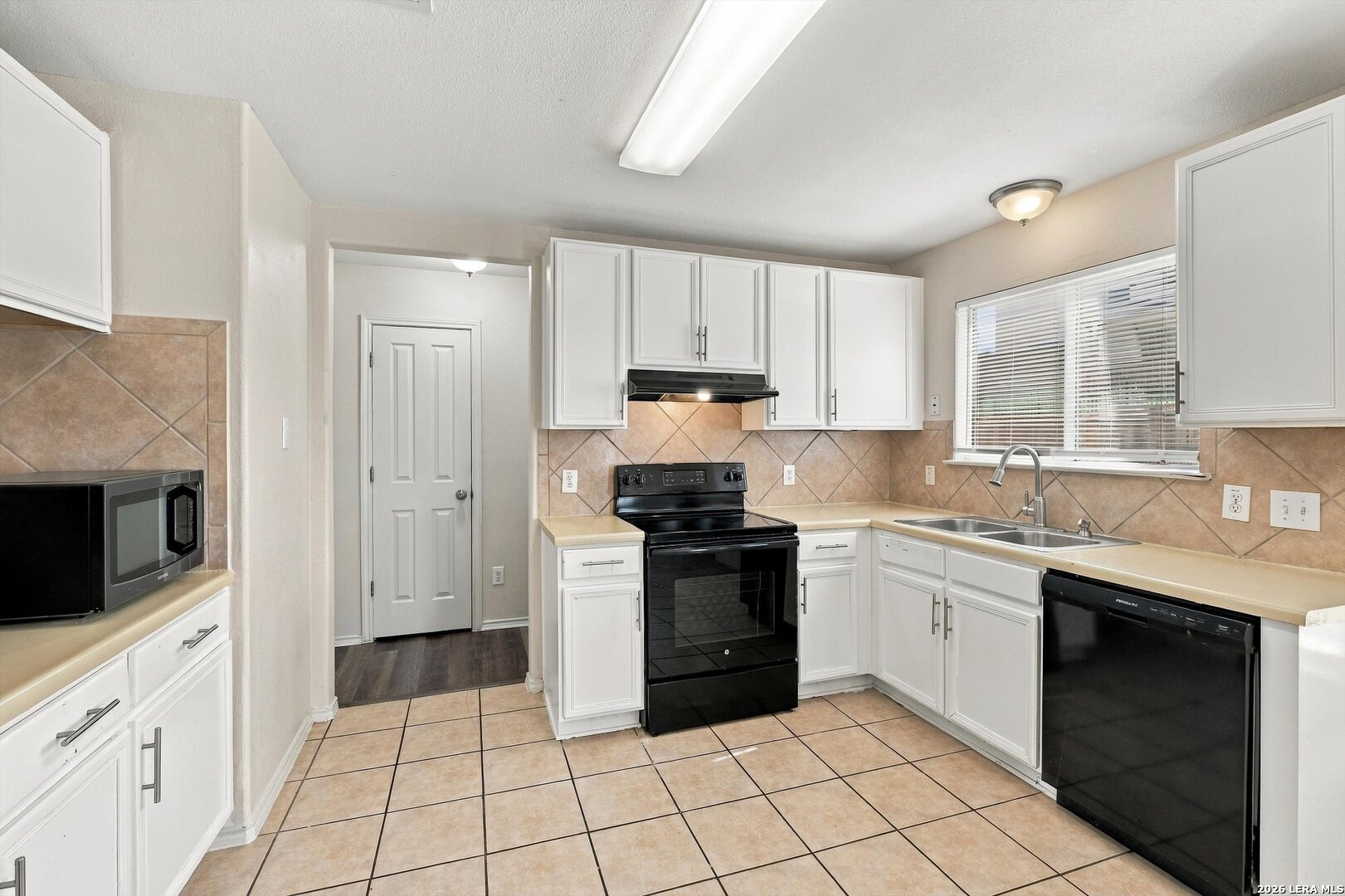 5115 Fountain Hill San Antonio TX 78244