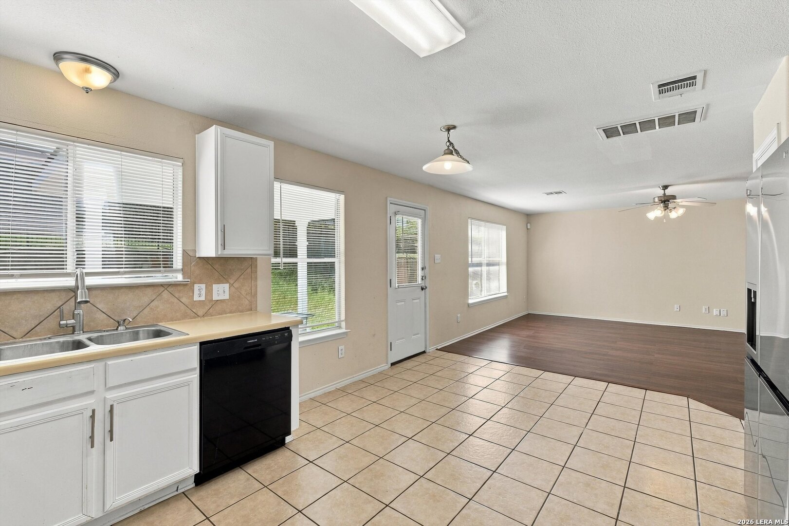 5115 Fountain Hill San Antonio TX 78244