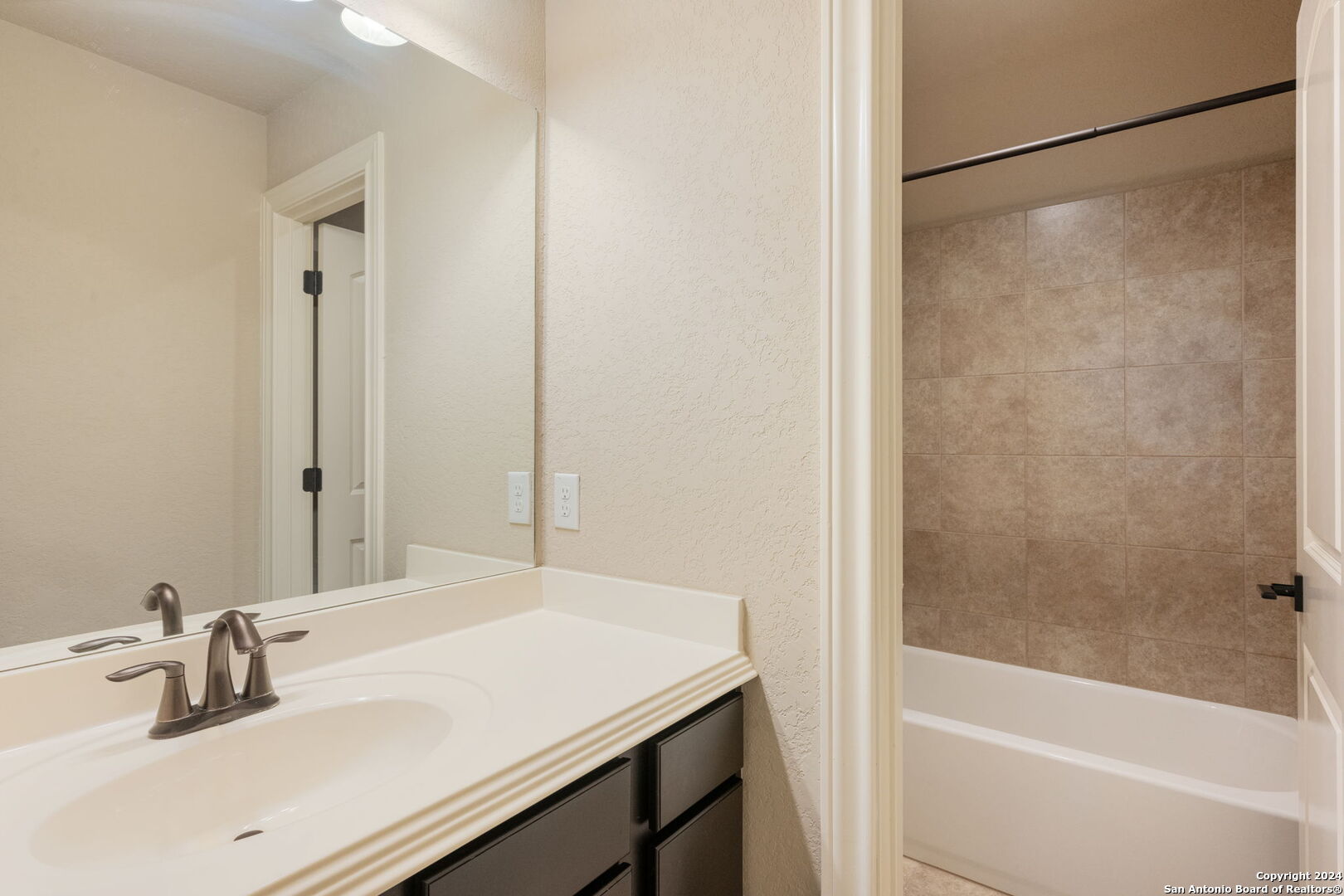 7714 Stonewall Hill San Antonio TX 78256