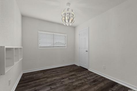 3814 Flyer Vista San Antonio TX 78261