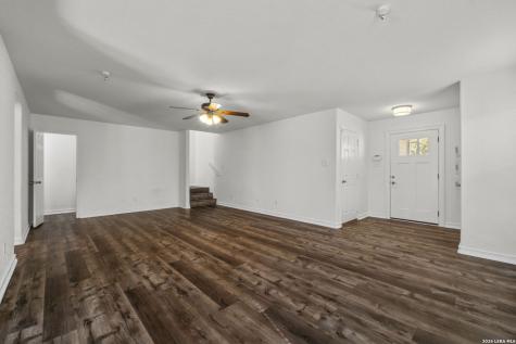 3814 Flyer Vista San Antonio TX 78261