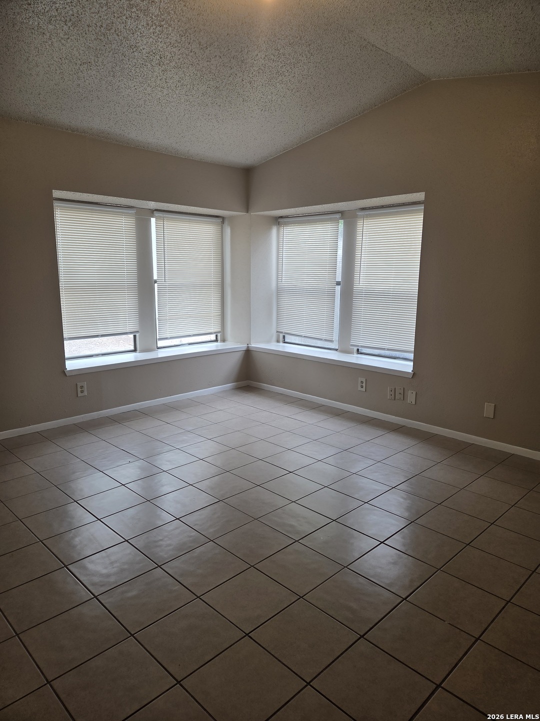 5719 Country Sun Drive San Antonio TX 78244