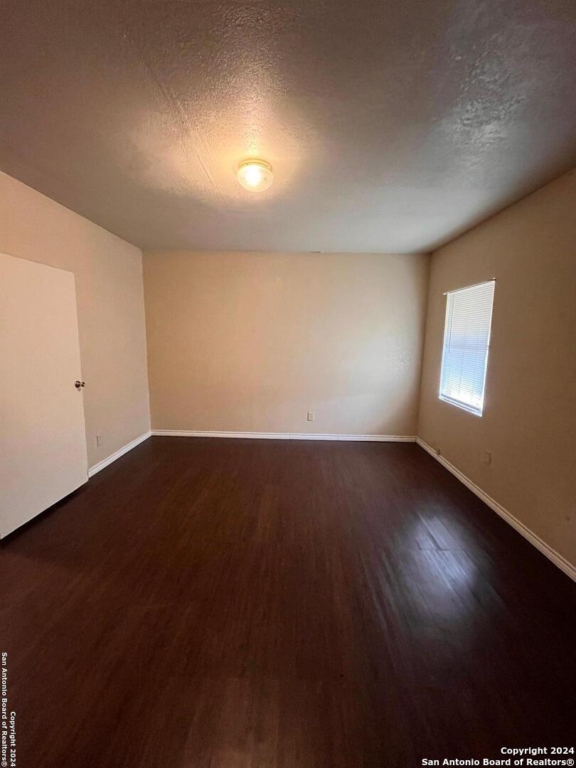 6911 N Us Highway 281 Pleasanton TX 78064