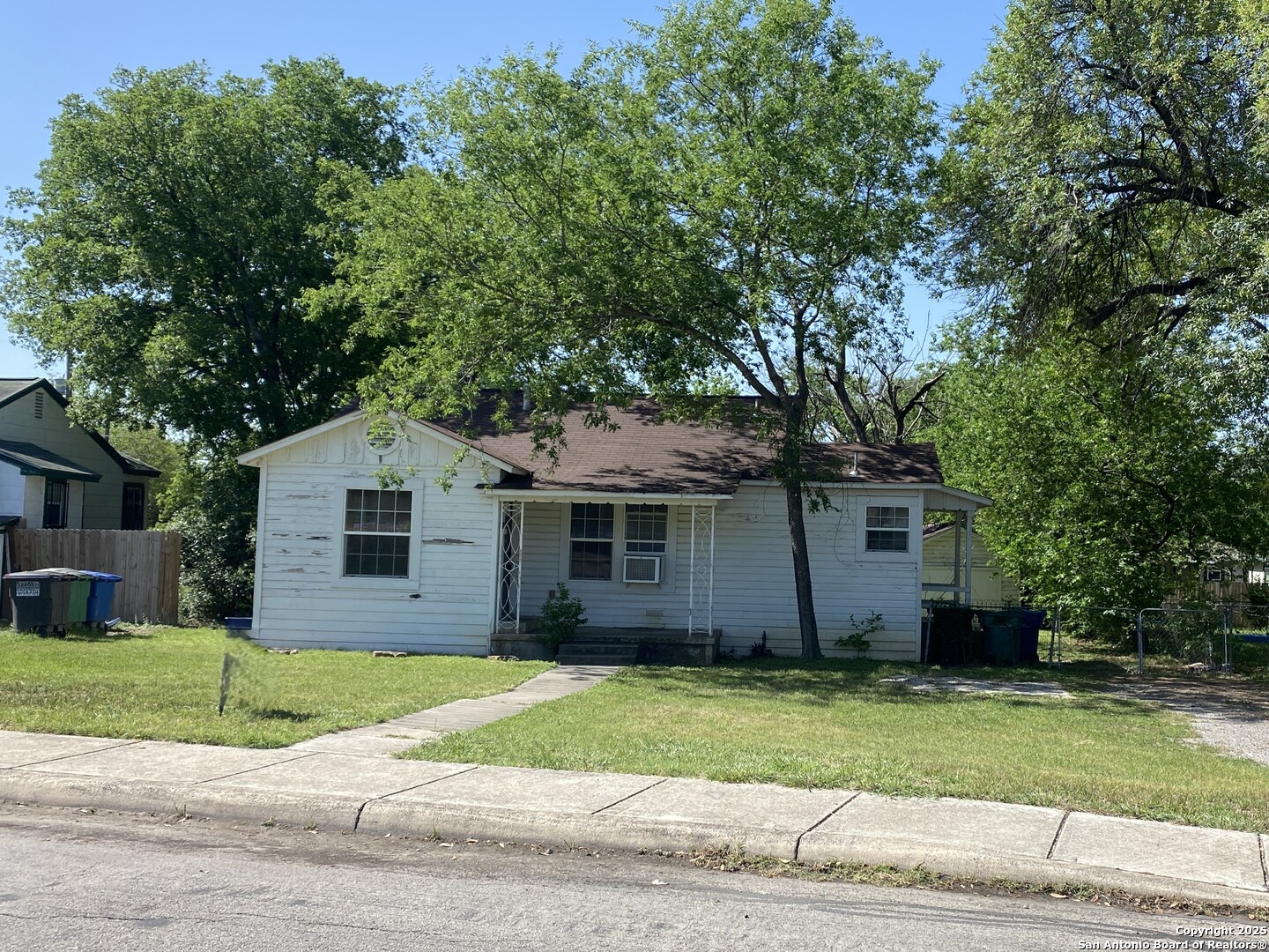 450 Overhill Drive San Antonio TX 78228