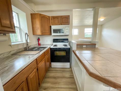 668 Creekside Canyon Lake TX 78133