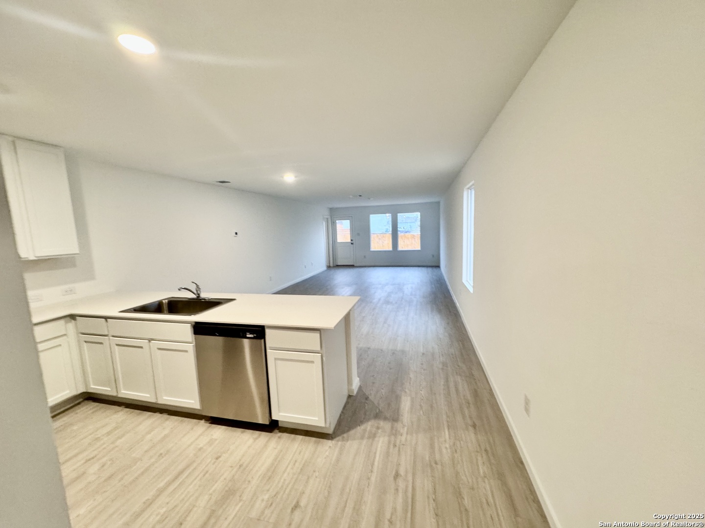5151 Yancy Creek Converse TX 78109