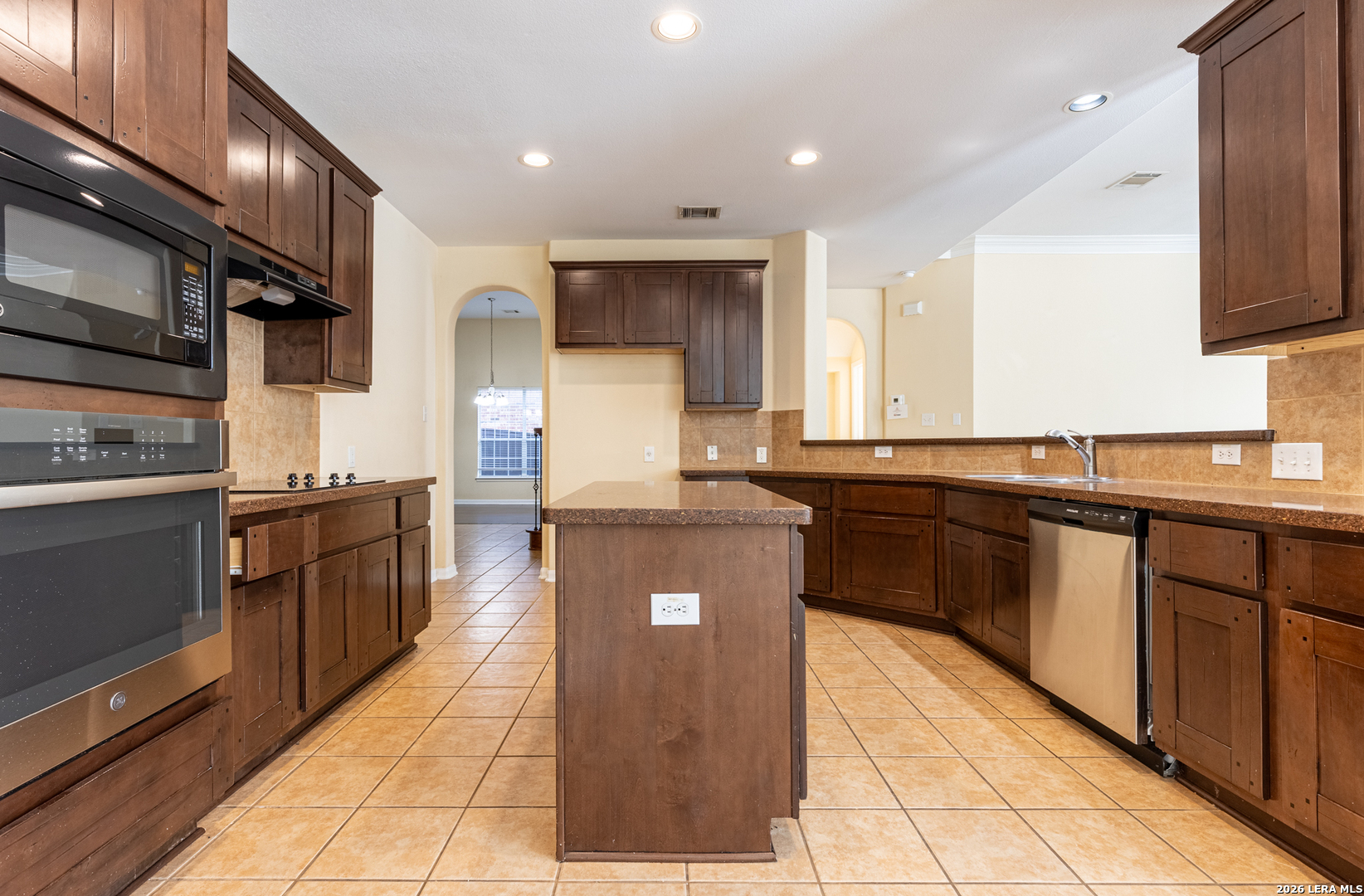 818 Penstemon Trail San Antonio TX 78256