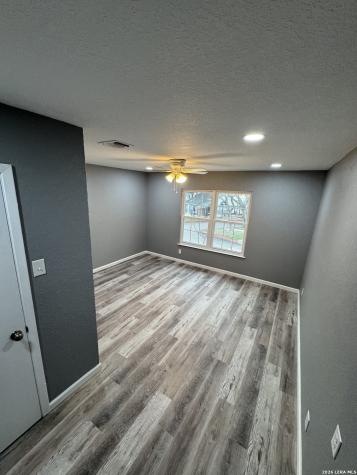 1833 Garys San Antonio TX 78247