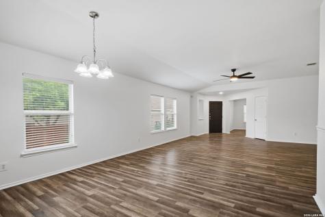 21503 Riverton Rise San Antonio TX 78261