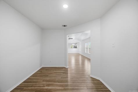 21503 Riverton Rise San Antonio TX 78261