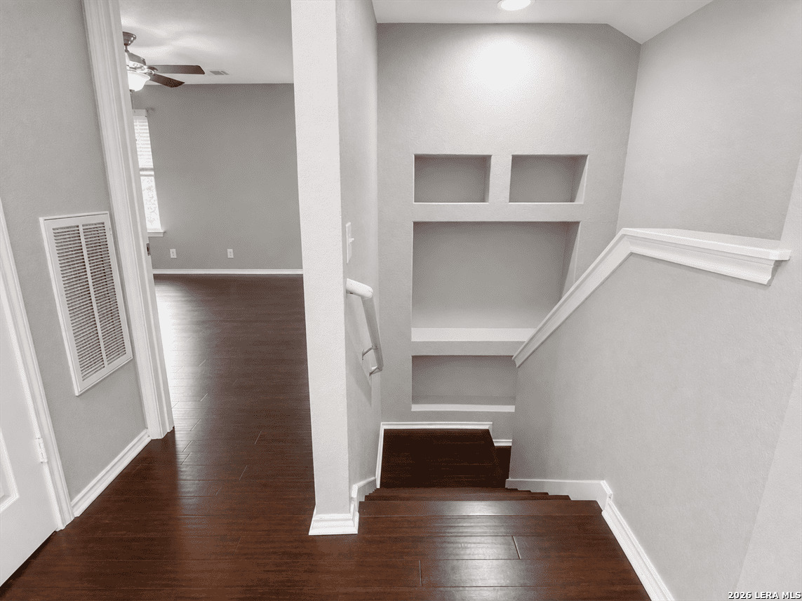 6046 Pecan Tree San Antonio TX 78240