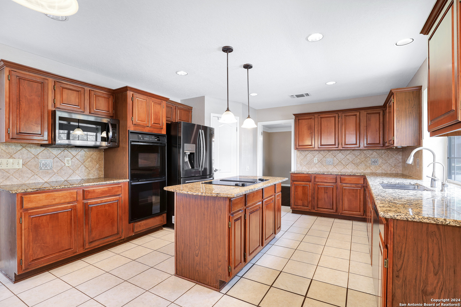 13823 Shavano Glenn San Antonio TX 78230