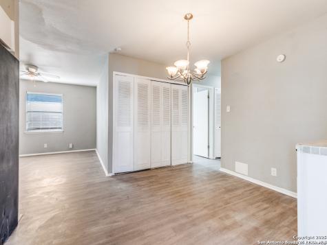 5830 Castle Yard San Antonio TX 78218