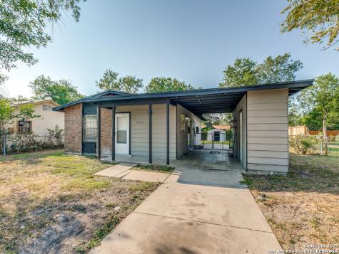 5830 Castle Yard San Antonio TX 78218