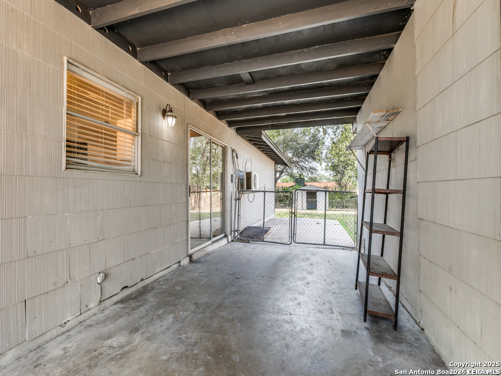 5830 Castle Yard San Antonio TX 78218