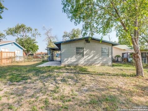 5830 Castle Yard San Antonio TX 78218