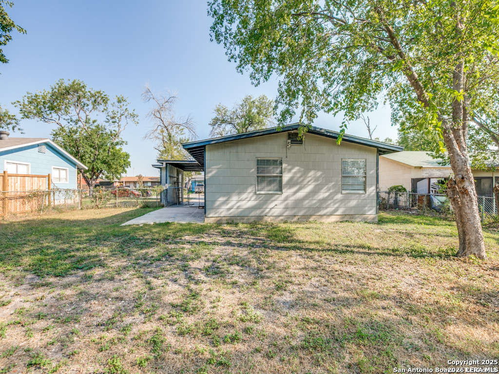 5830 Castle Yard San Antonio TX 78218