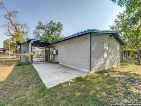 5830 Castle Yard San Antonio TX 78218