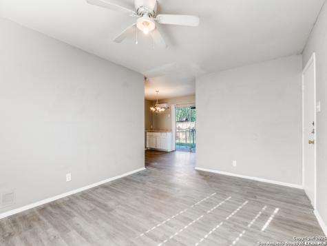 5830 Castle Yard San Antonio TX 78218