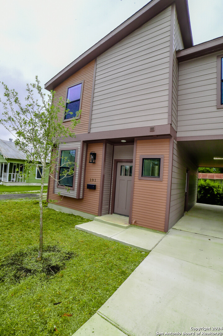 827 Florida San Antonio TX 78210