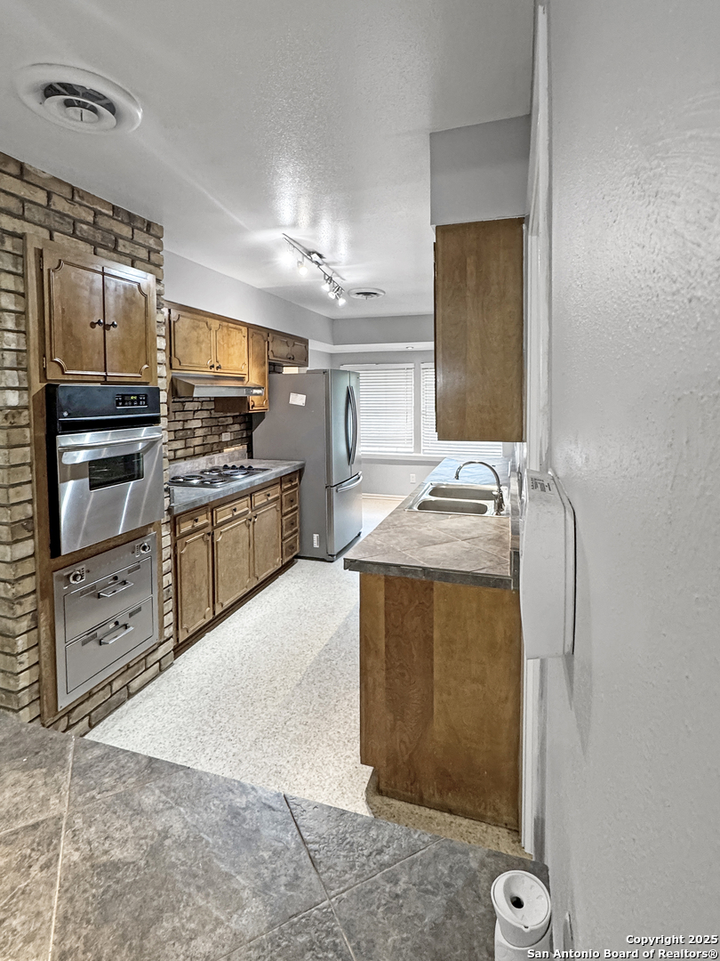 10502 Burr Oak Drive San Antonio TX 78230