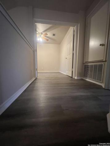 7103 Snowden Crest San Antonio TX 78240