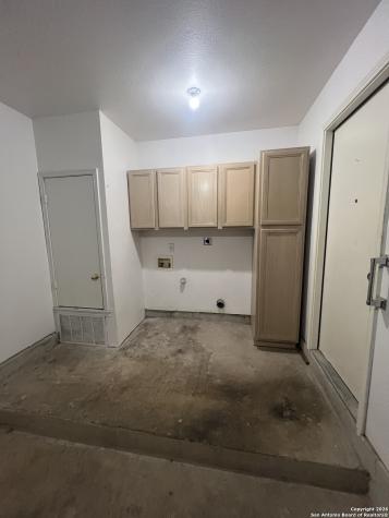 7103 Snowden Crest San Antonio TX 78240