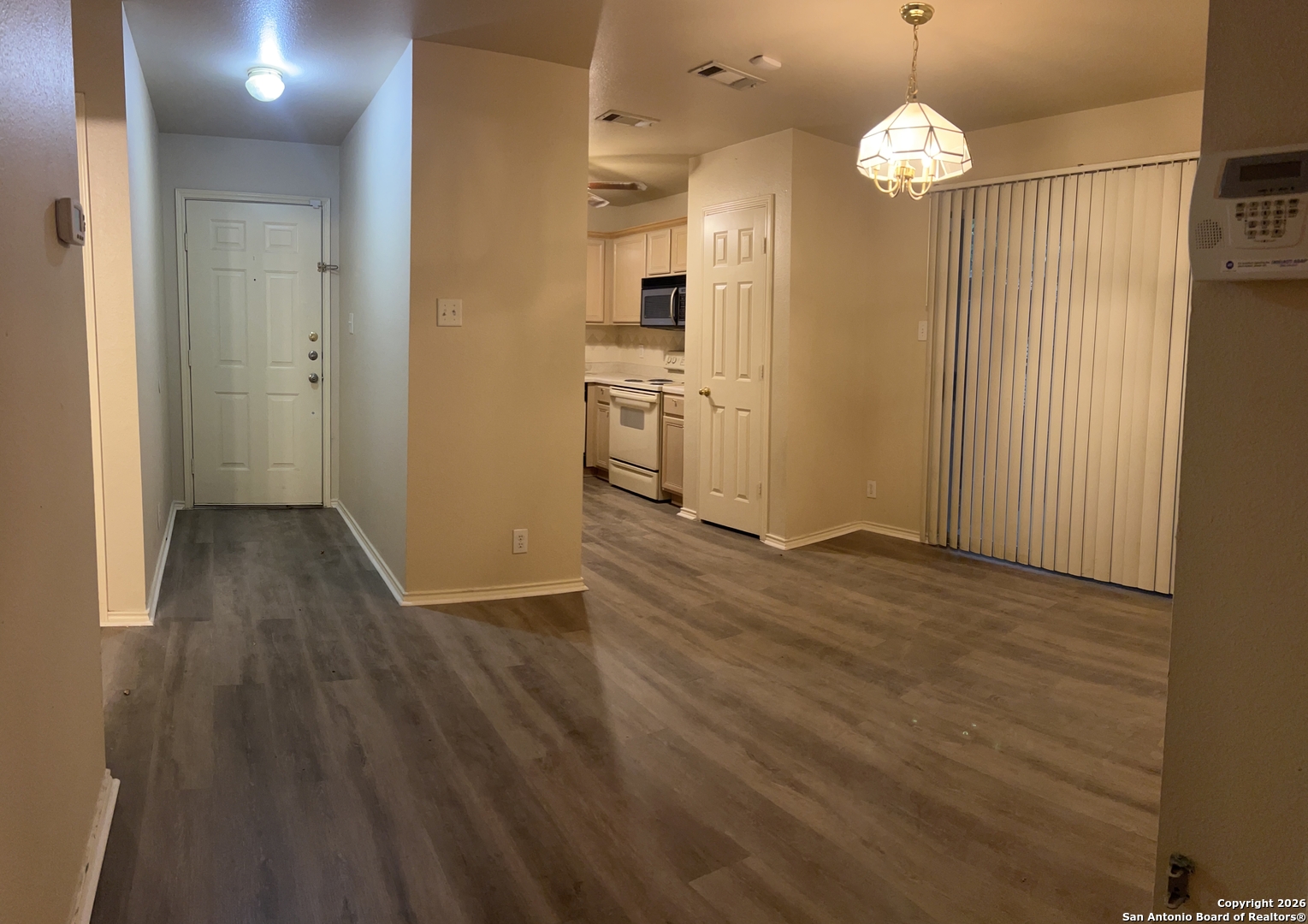 7103 Snowden Crest San Antonio TX 78240