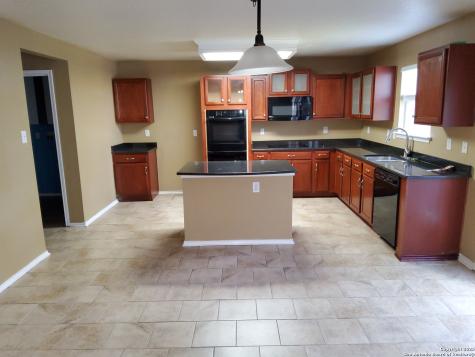 11502 Forest Branch Live Oak TX 78233