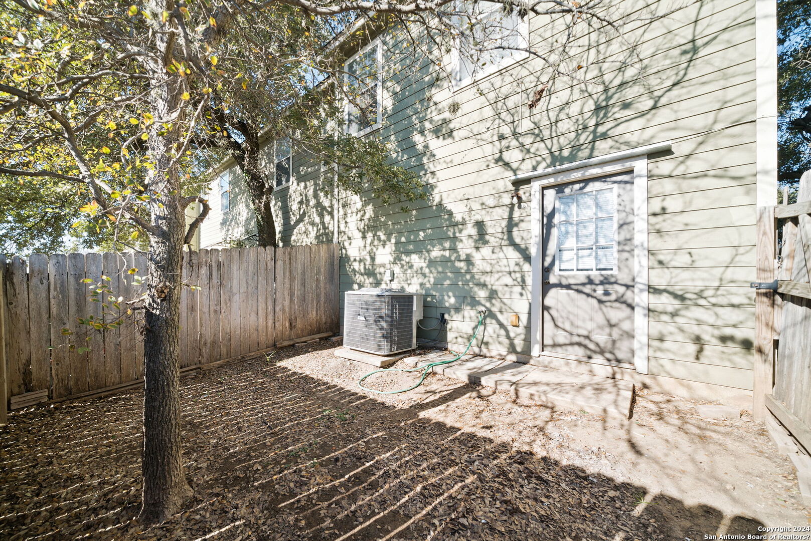 6410 Summit Oak San Antonio TX 78229