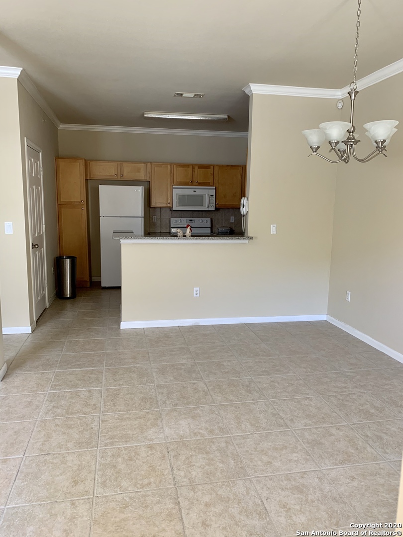 6160 Eckhert San Antonio TX 78240