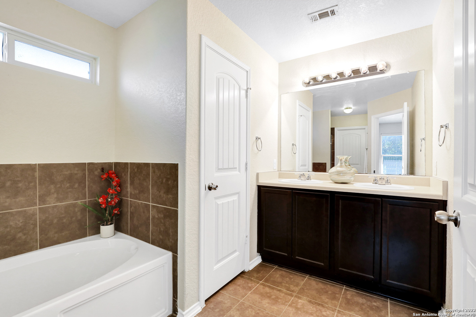 446 Eastern Phoebe San Antonio TX 78253
