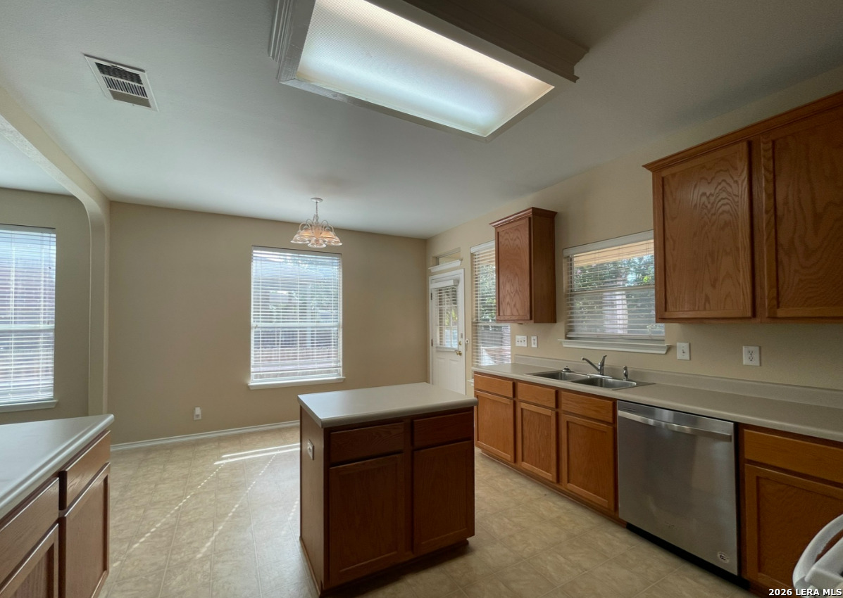 125 Falcon Crossing Cibolo TX 78108