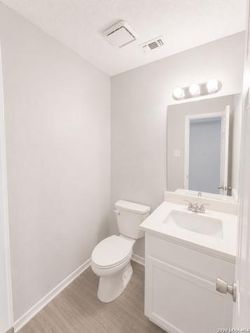 8008 Wayword Trail San Antonio TX 78244