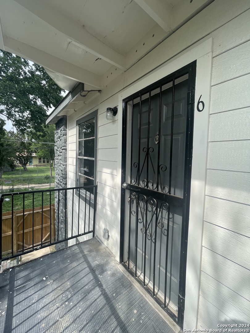 1723 W Mayfield Boulevard San Antonio TX 78211