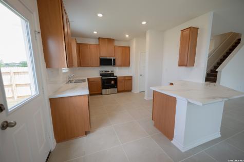 7531 Fishbowl Lane San Antonio TX 78253