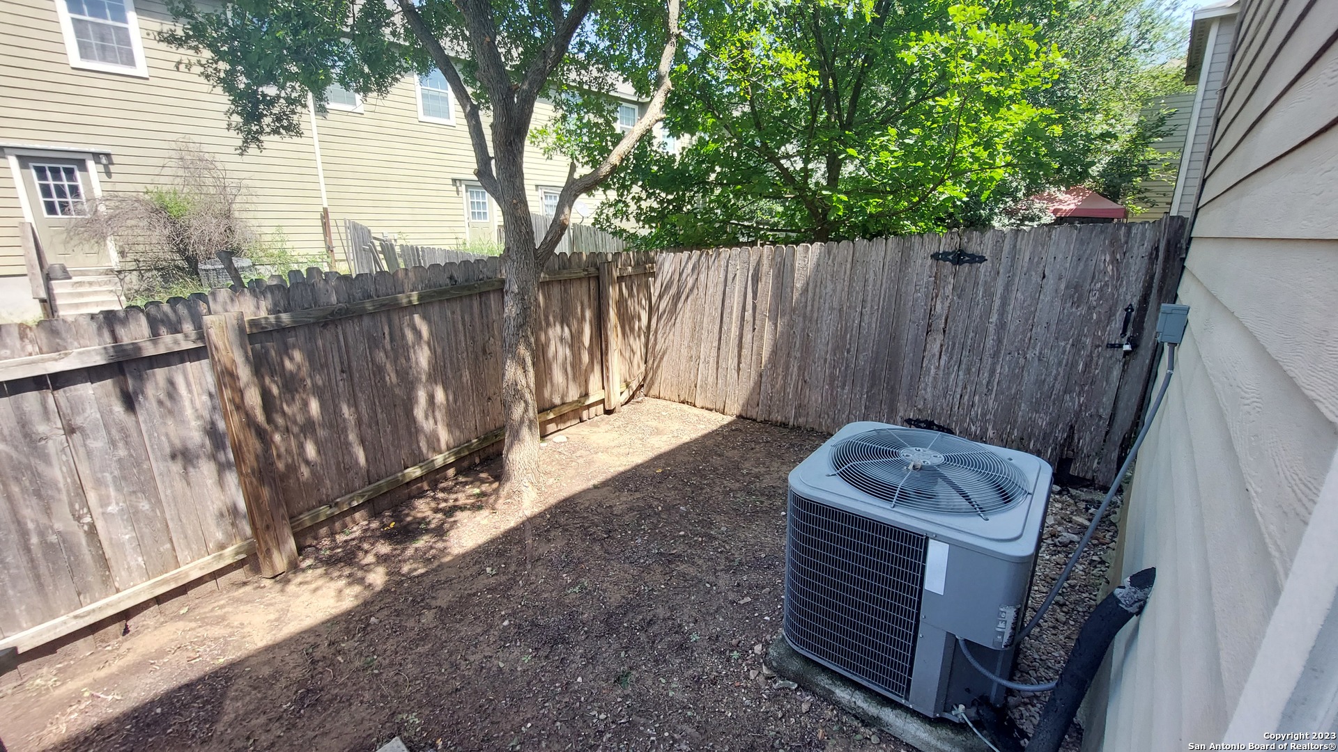 5011 Summit Wood San Antonio TX 78229