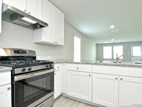 9719 Mill San Antonio TX 78254