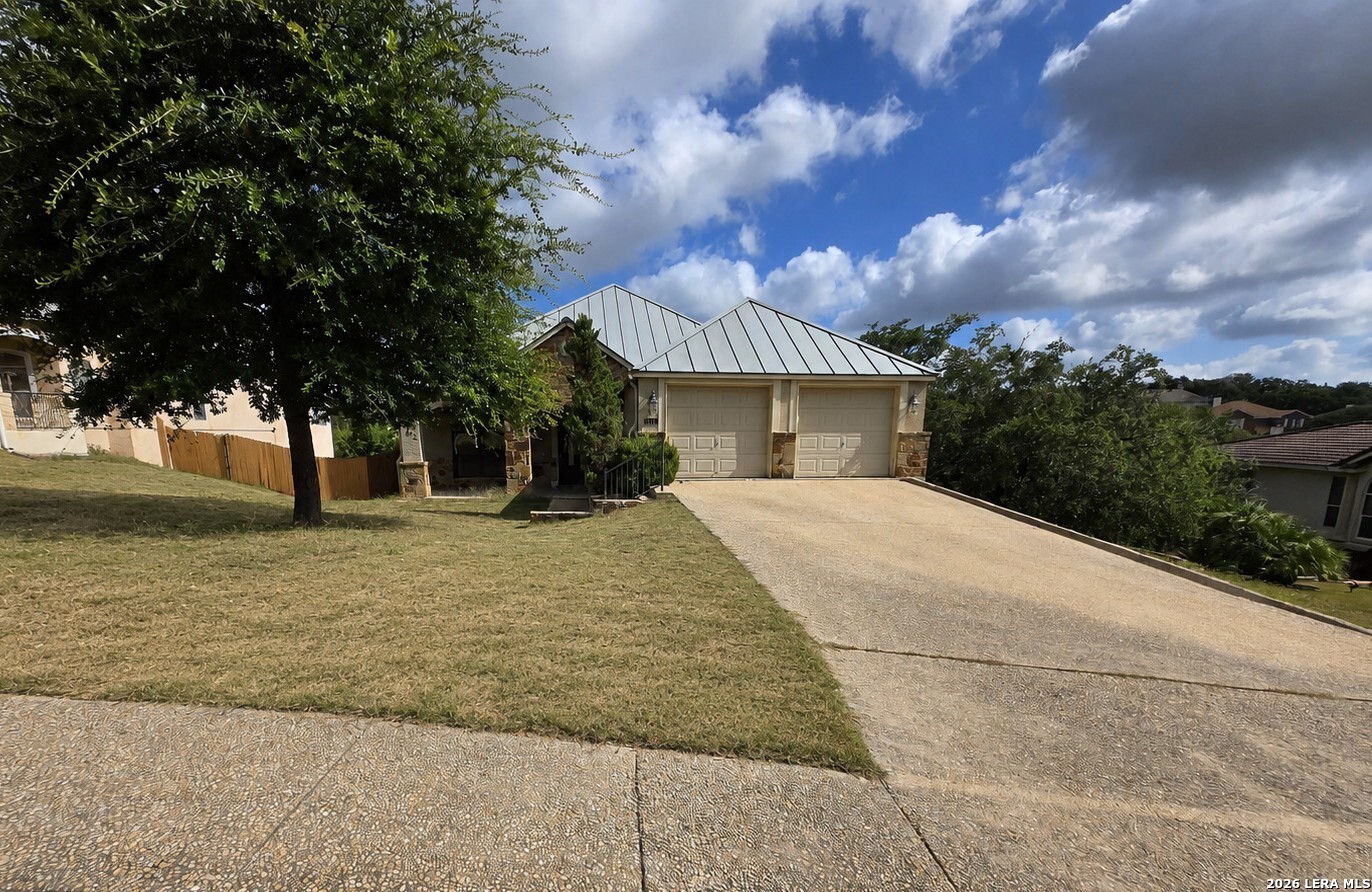 911 Sutters Rim San Antonio TX 78258