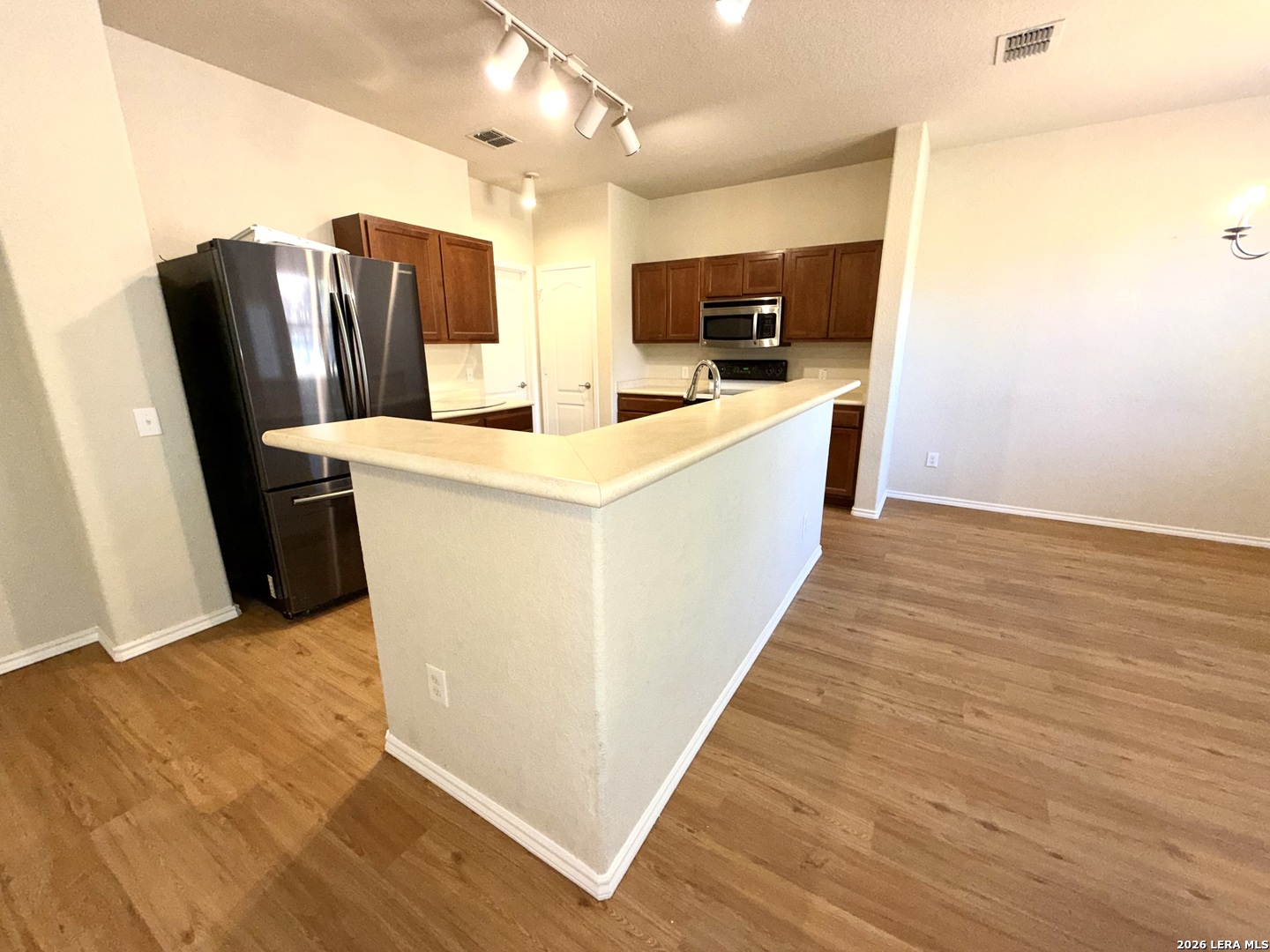 8531 Pecan Cross San Antonio TX 78240