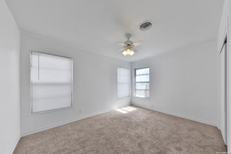 518 Dresden San Antonio TX 78213
