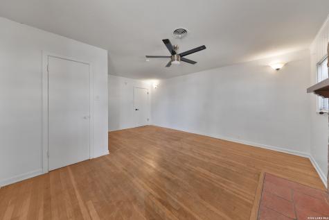 518 Dresden San Antonio TX 78213