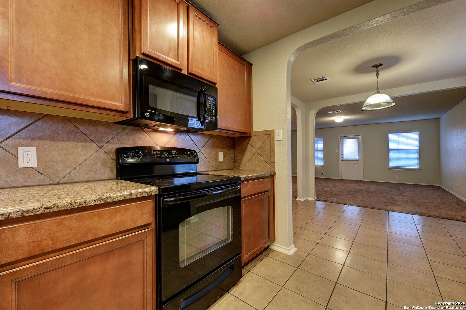 10907 Cimarron Cove Universal City TX 78148