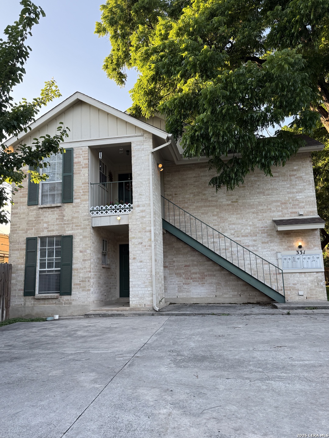 331 W Mistletoe Avenue San Antonio TX 78212