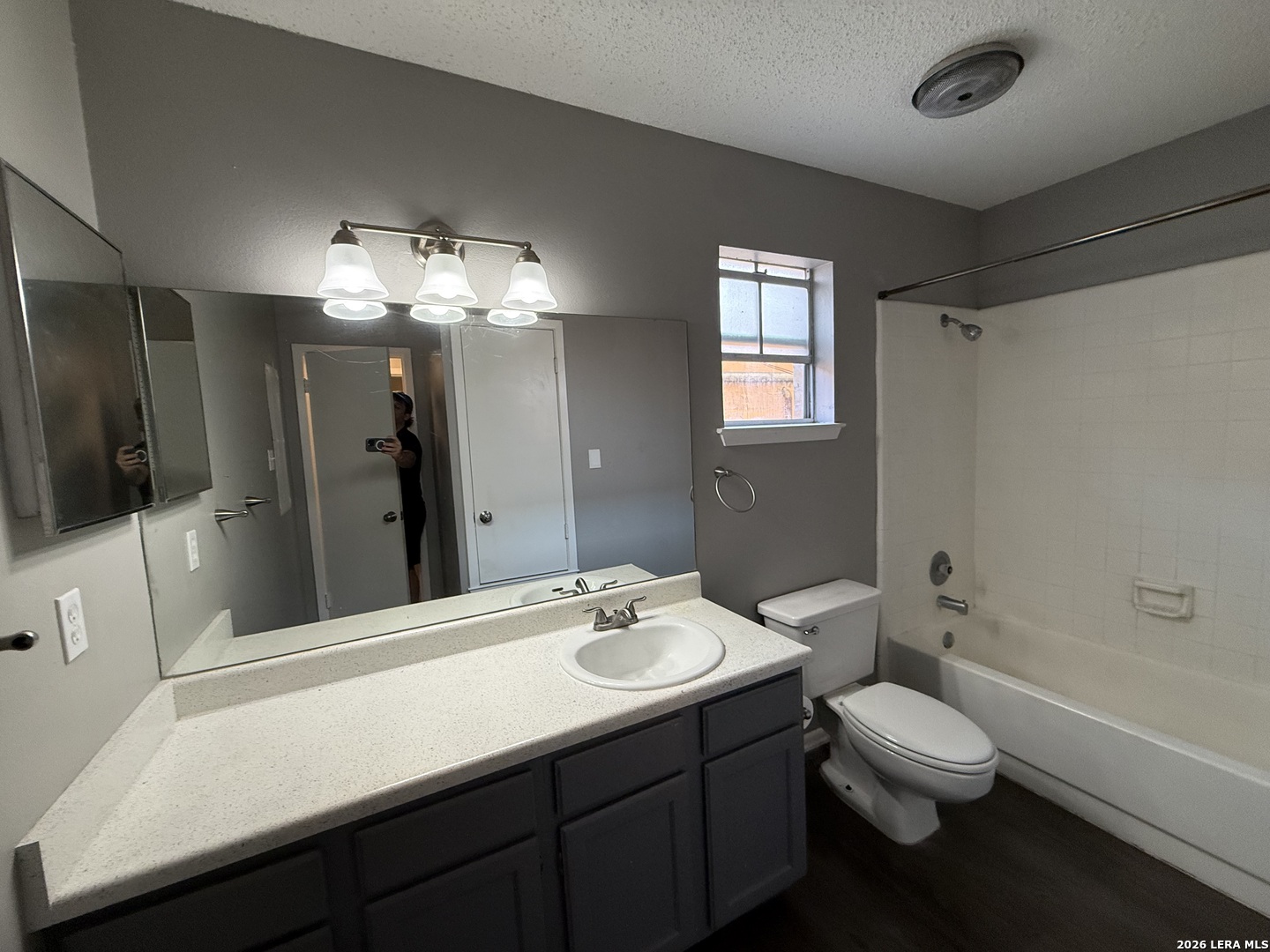 331 W Mistletoe Avenue San Antonio TX 78212