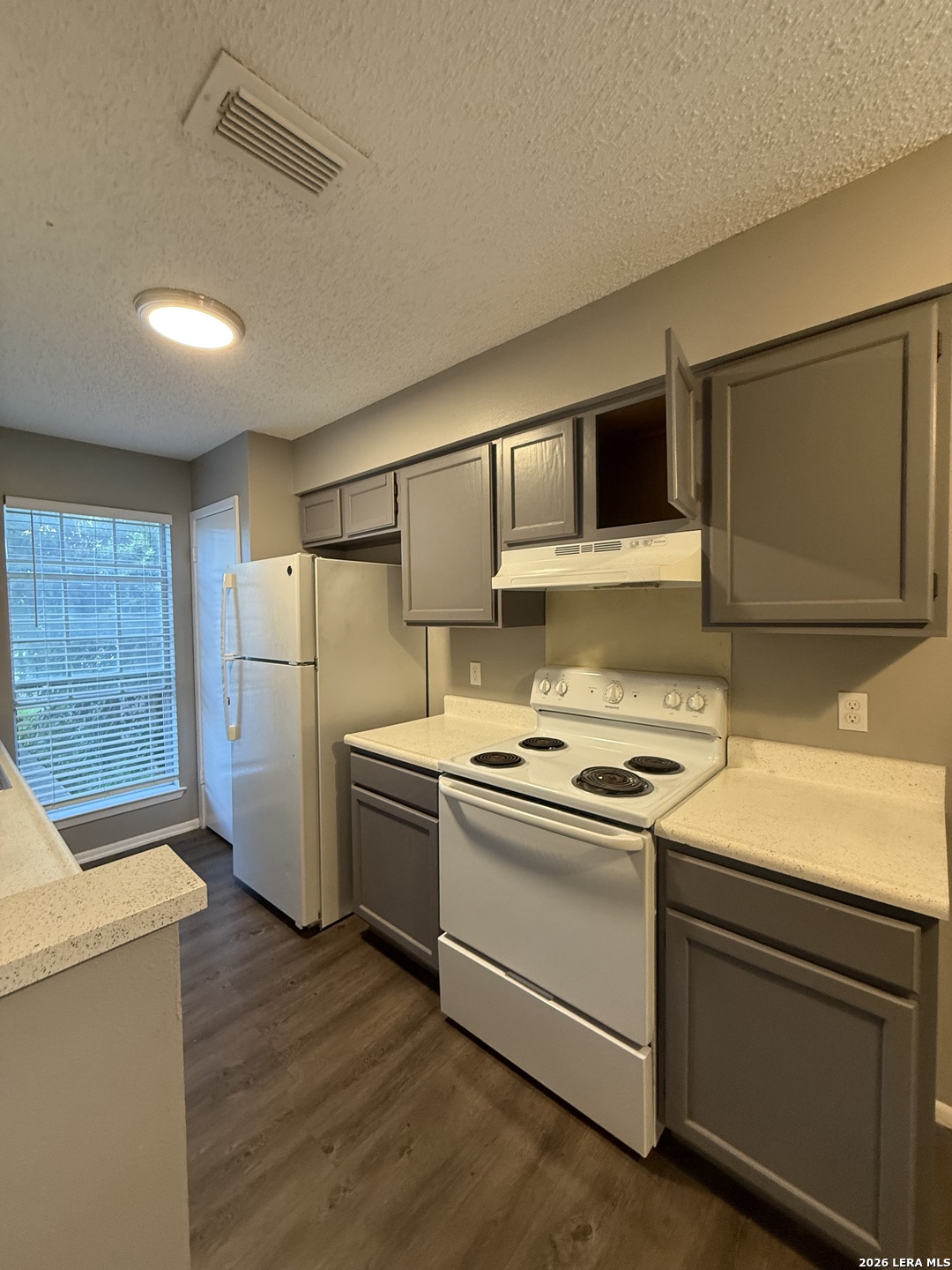 331 W Mistletoe Avenue San Antonio TX 78212